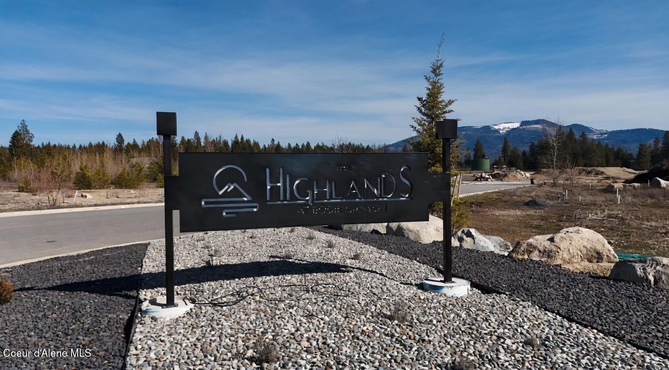 435 Sunterra Circle. Priest River, ID 83856