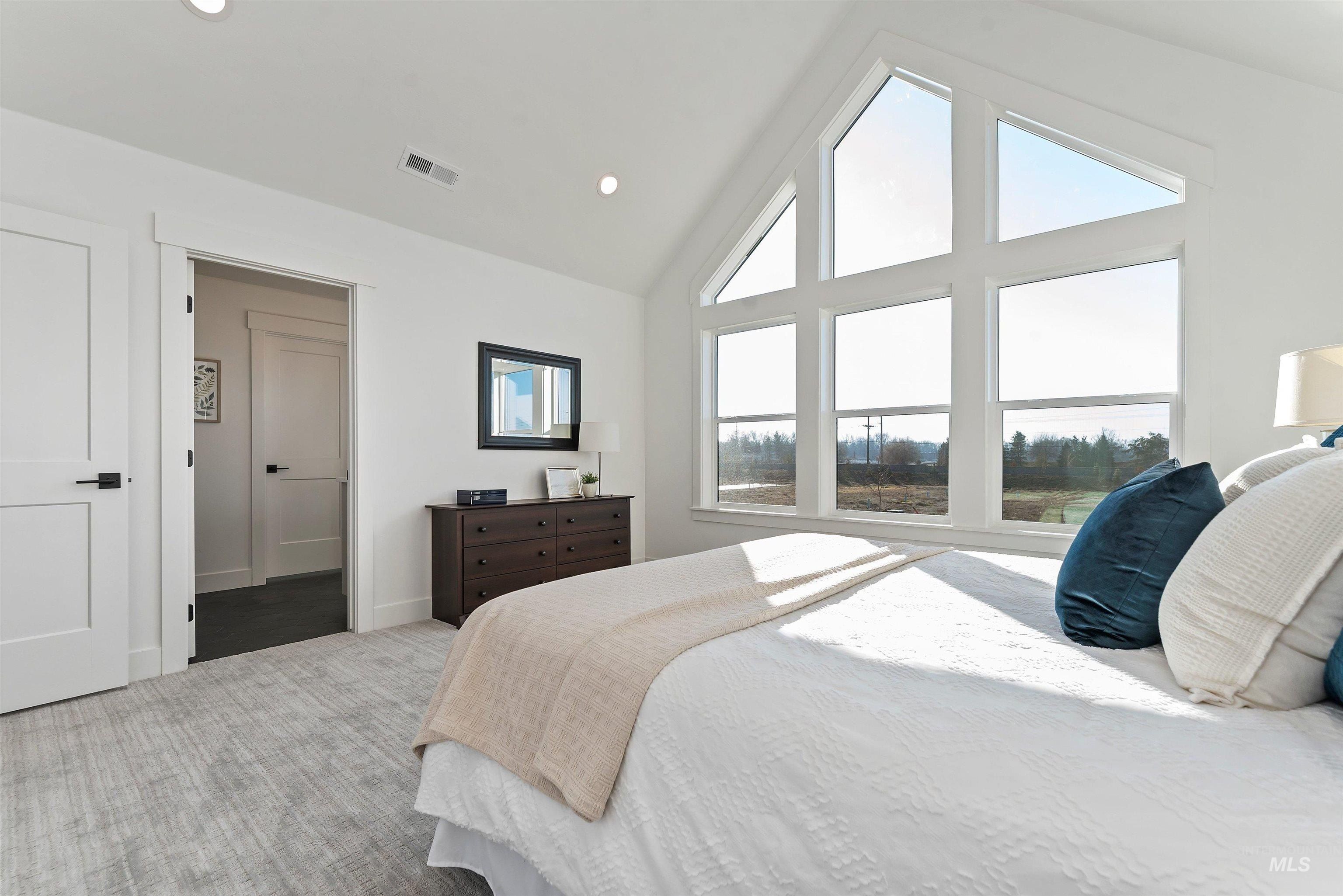 2045 W Freya Court. Eagle, ID 83616