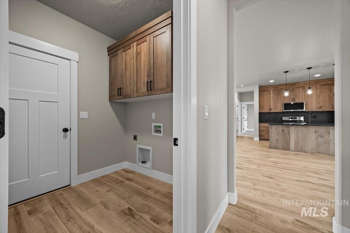 3000 Driftwood. Fruitland, ID 83619