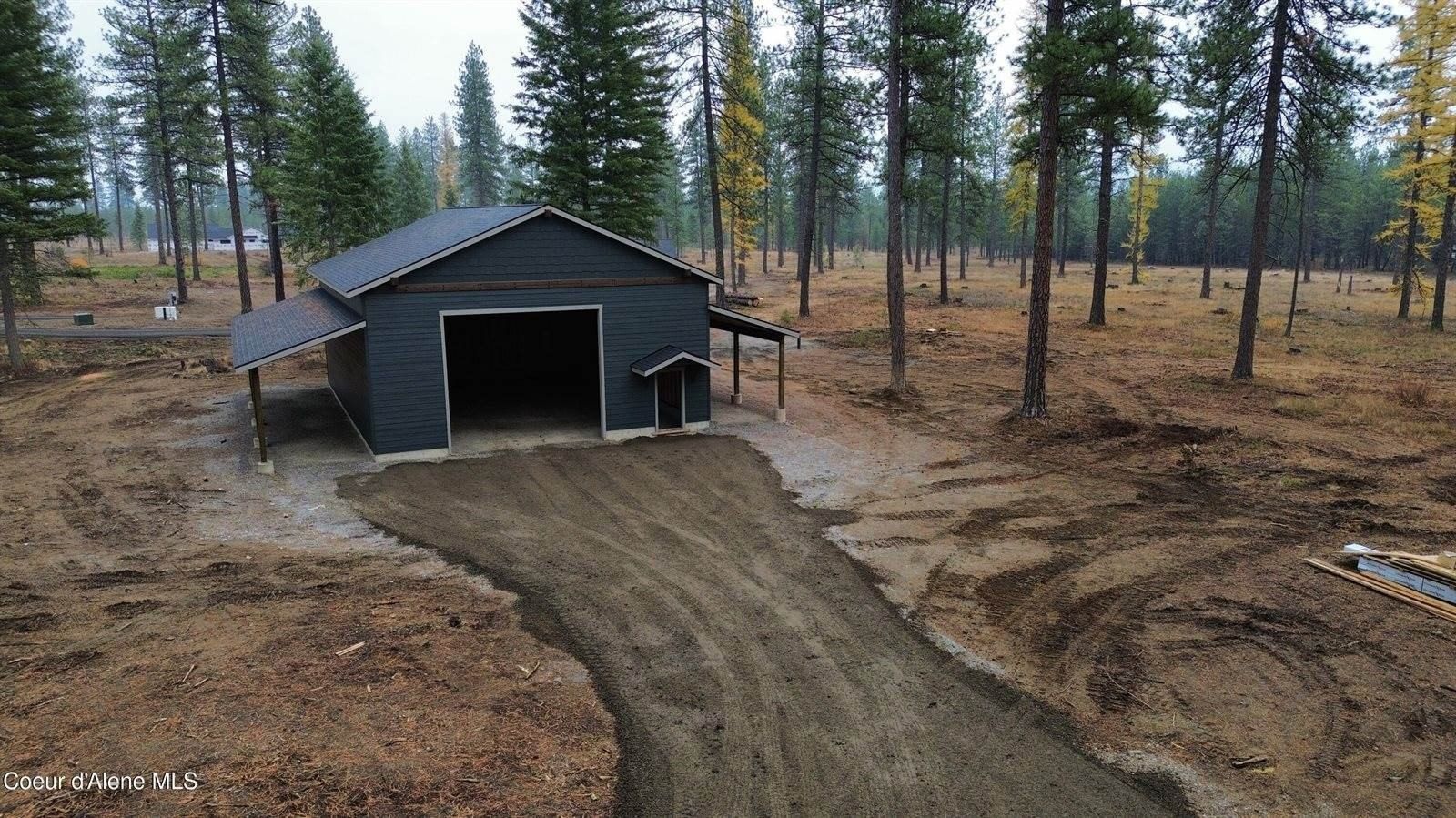 102 Wallace Lane. Blanchard, ID 83804