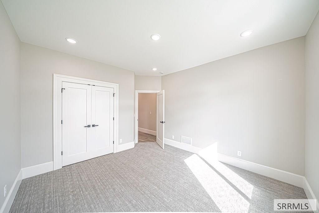 1571 Palm Springs Drive. Idaho Falls, ID 83404