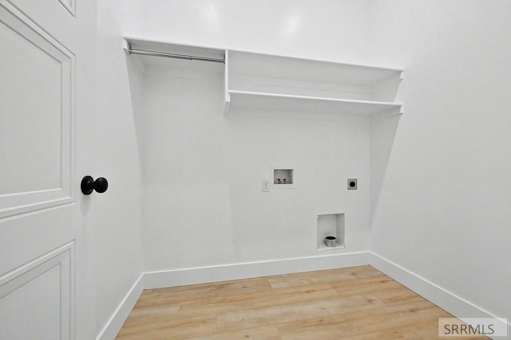 3701 Kingsboro Avenue. Ammon, ID 83406