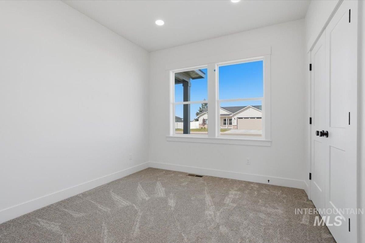 2175 Austin Way. Fruitland, ID 83619