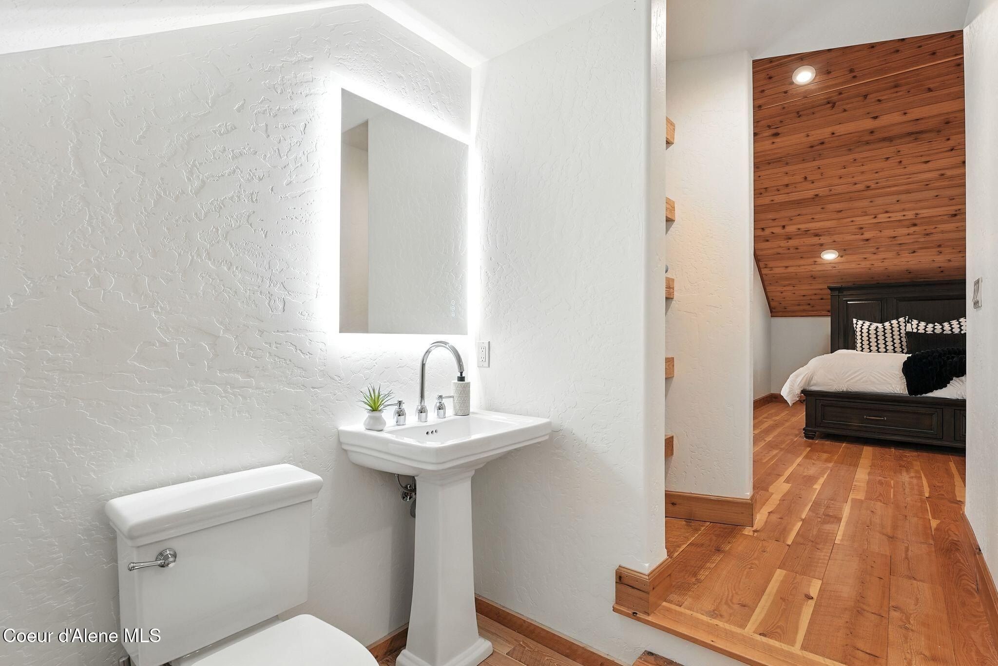 4440 E Lisa Rd. Harrison, ID 83833