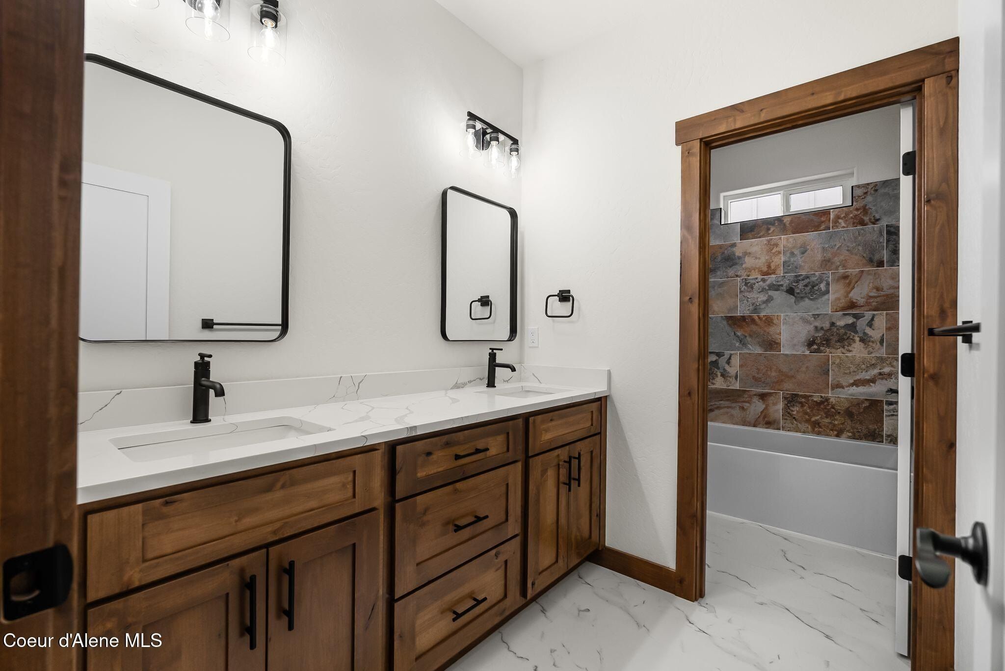 140 Backtrack Rd. Sandpoint, ID 83864