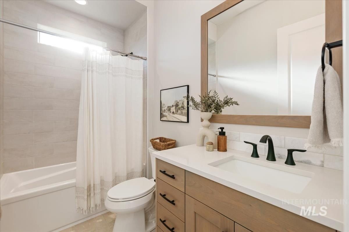 7355 Powell Place. Eagle, ID 83629
