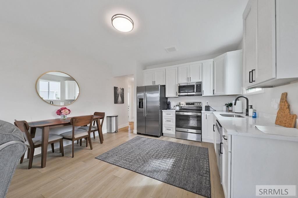 370 Camas Street. Sugar City, ID 83448