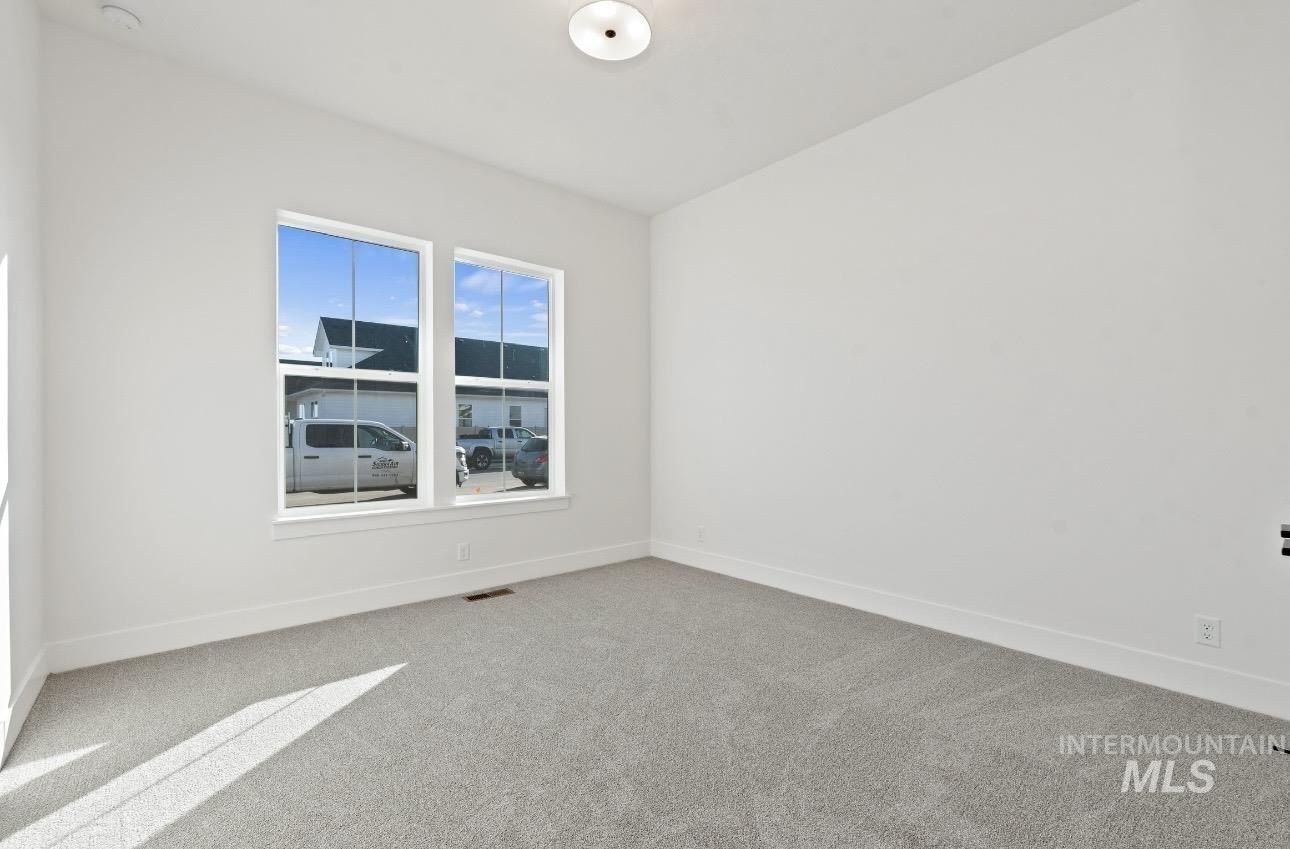 2083 N Rockdale Ave. Kuna, ID 83634