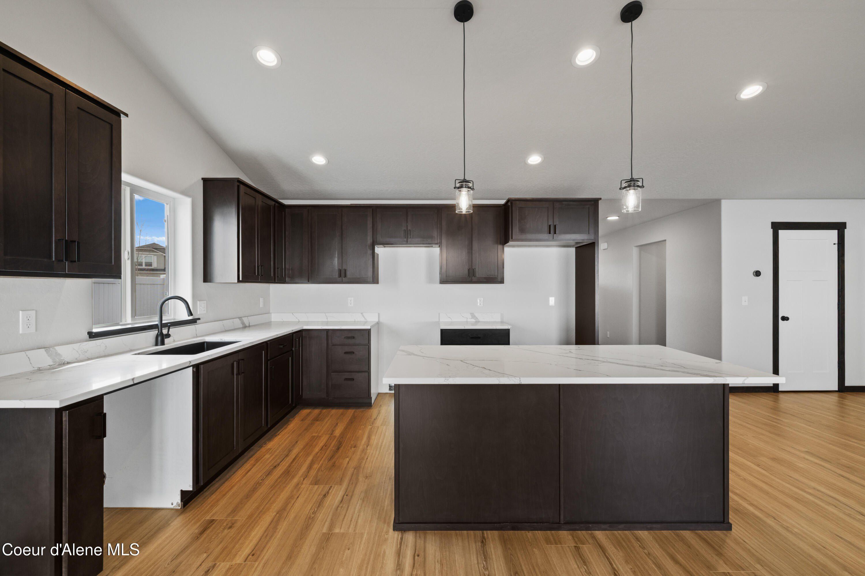 11699 N Simmons Ln. Rathdrum, ID 83858