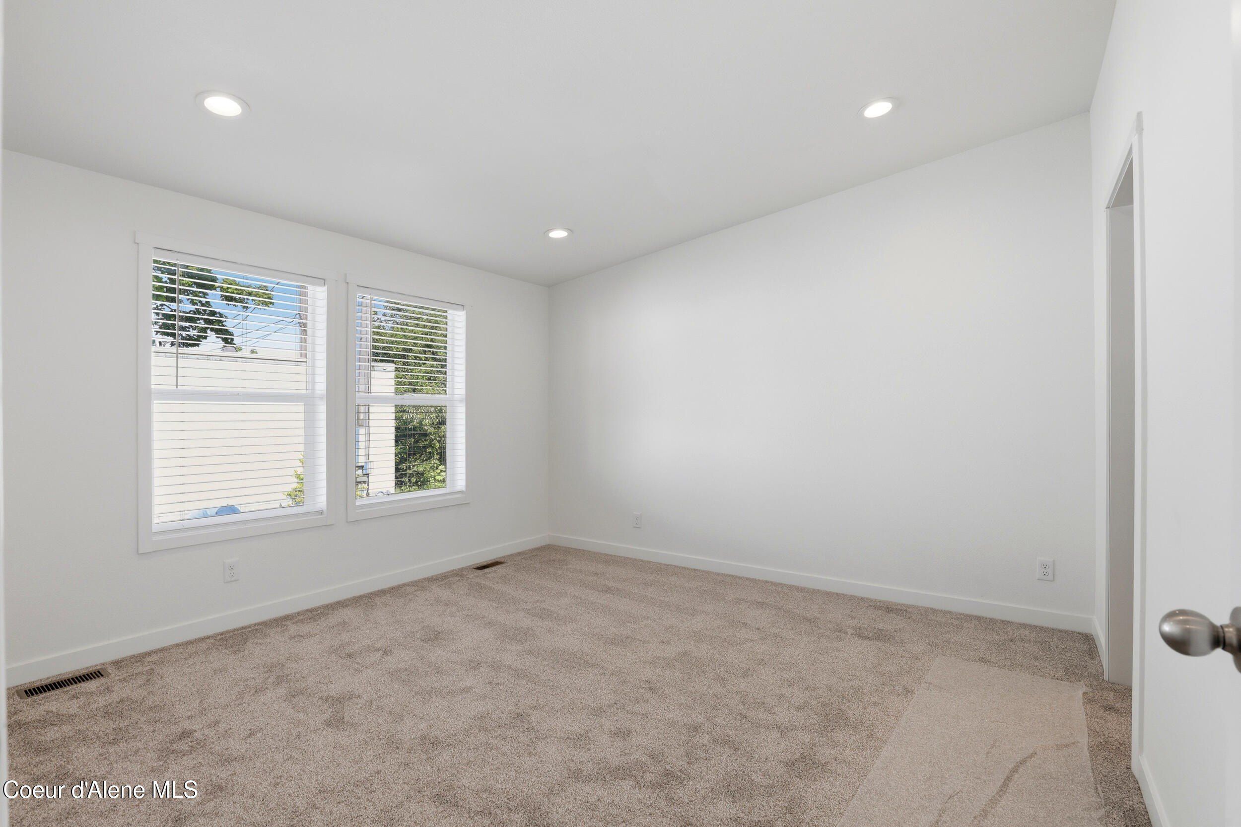 670 W Myriah Loop. Coeur D Alene, ID 83815