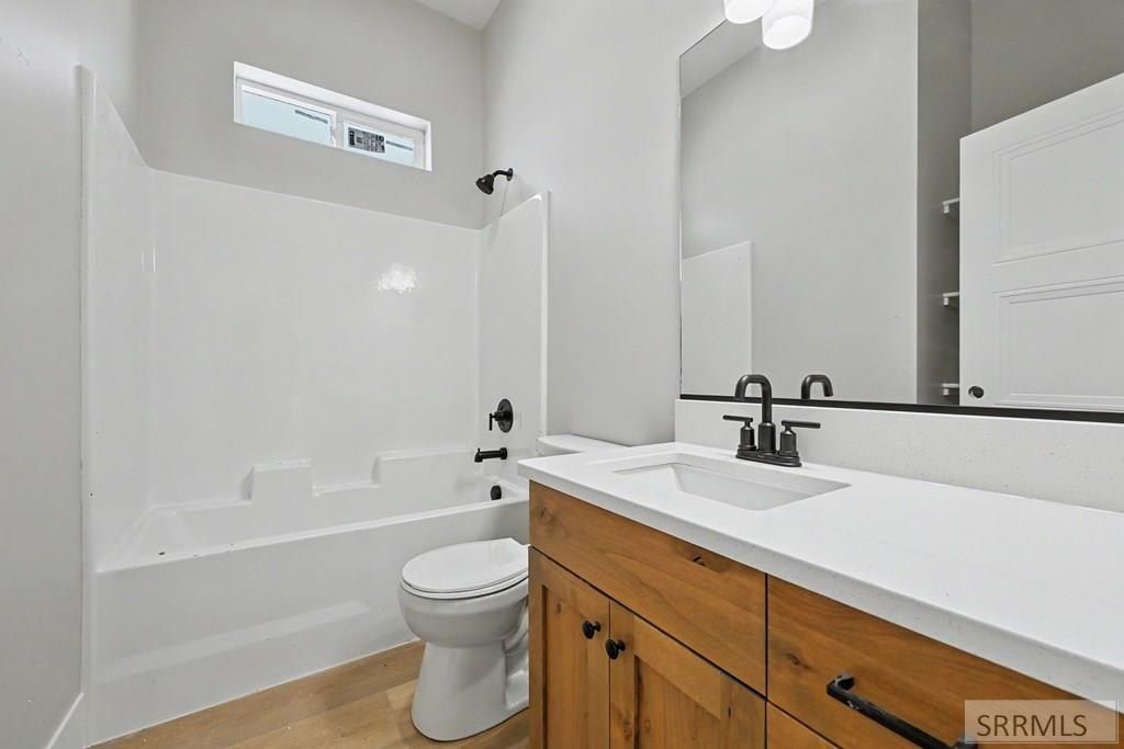 424 Willow Bend Avenue. Rigby, ID 83442
