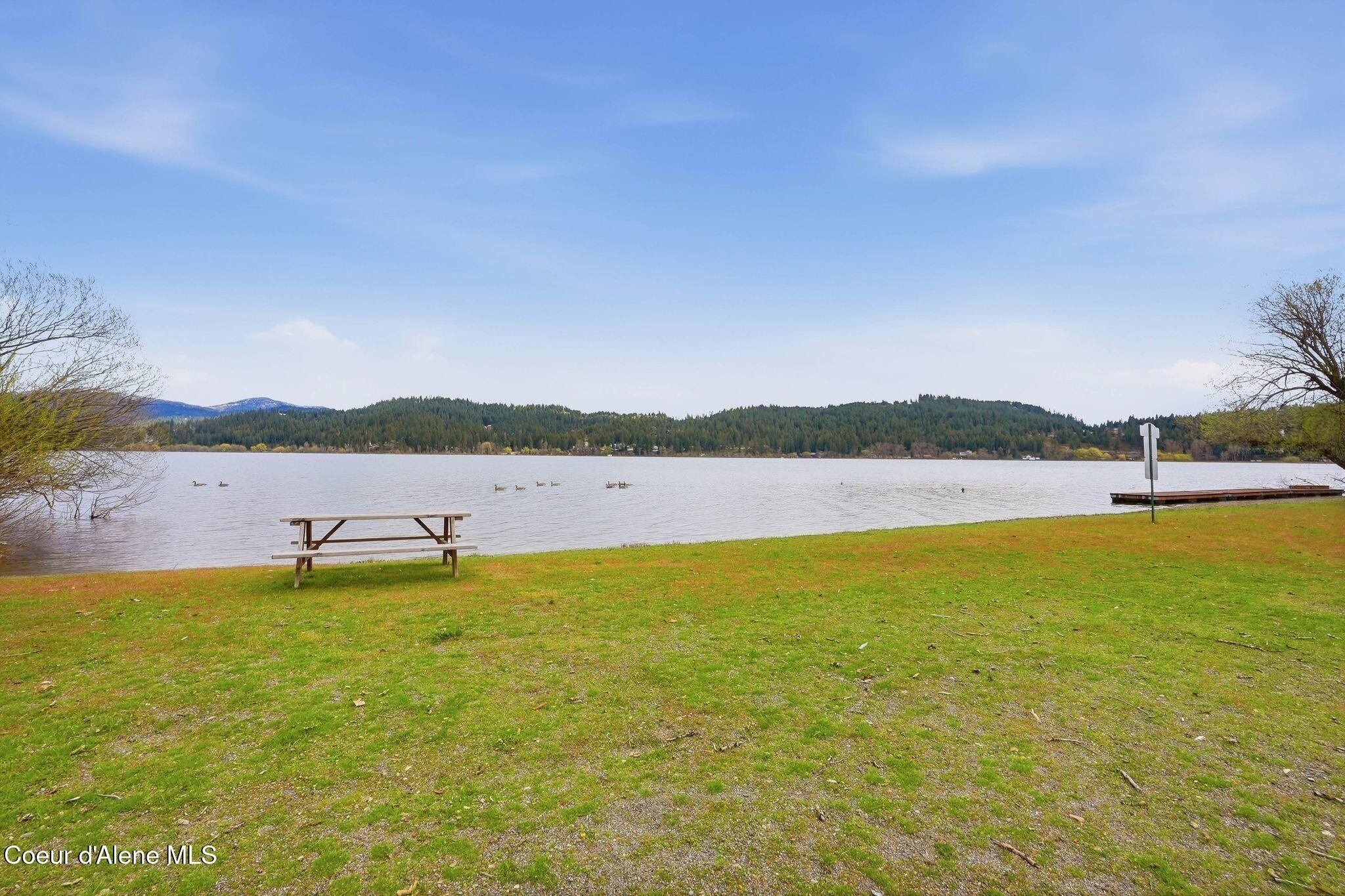 11776 N Hauser Lake Rd. Hauser, ID 83854