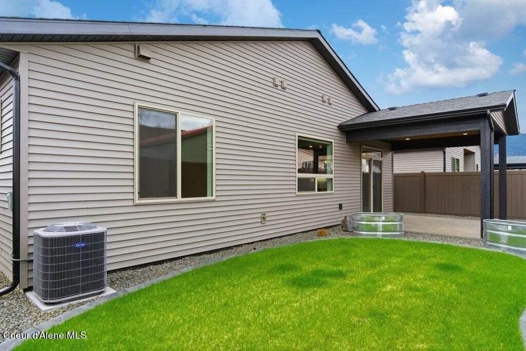 13902 N Rainier Loop. Rathdrum, ID 83858