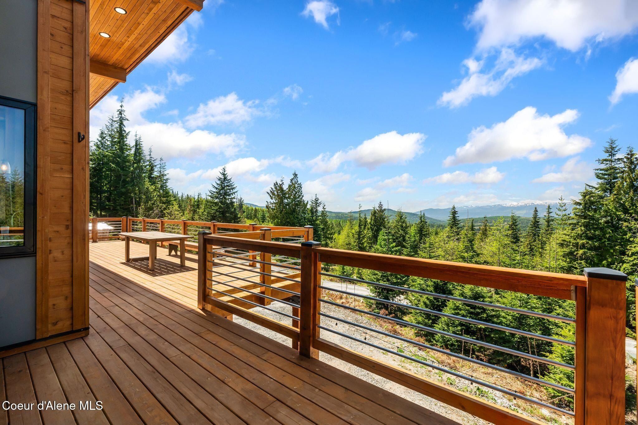 933 Rising Hawk Ridge Rd. Sandpoint, ID 83864