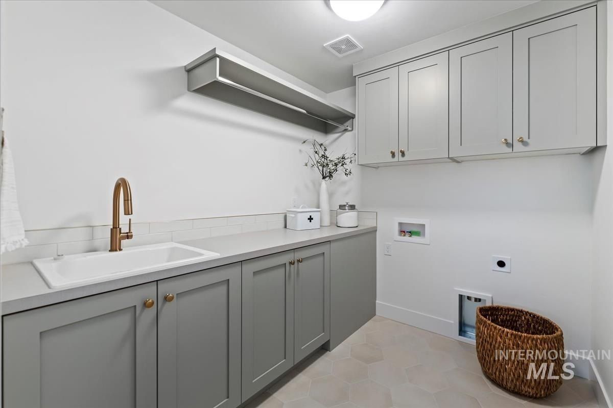 818 E Crescendo St. Meridian, ID 83642