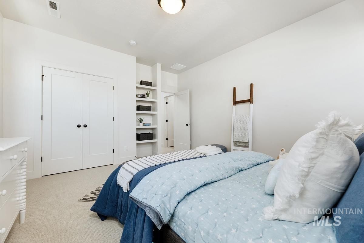 21834 Appaloosa Ave. Meridian, ID 83646