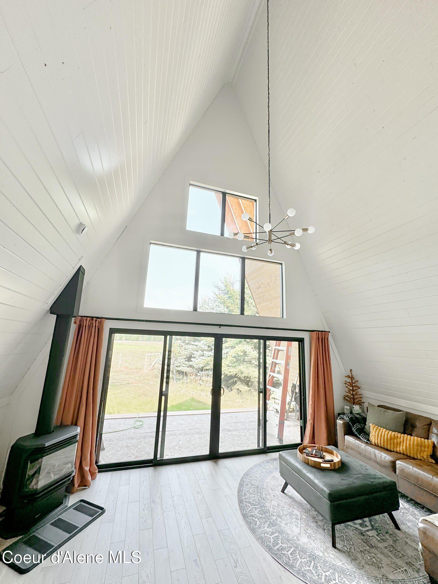 2151 Highland Flats Rd. Naples, ID 83847