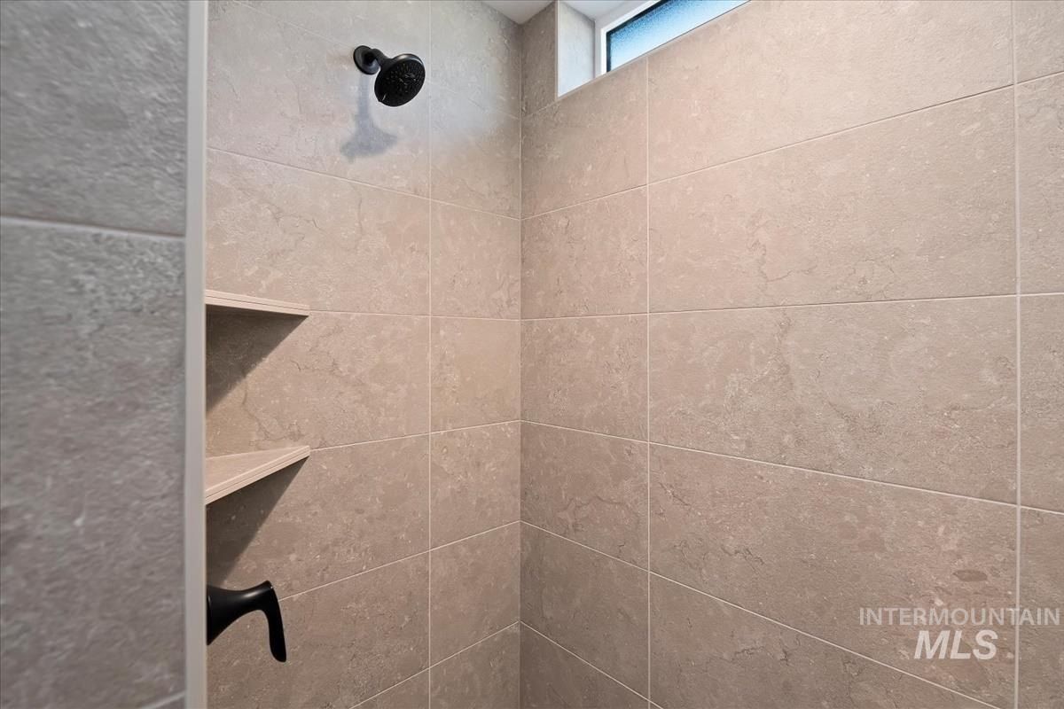 2203 E Sweet Pearl St. Kuna, ID 83634