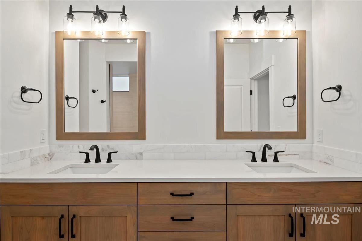 6629 N Good Dr. Eagle, ID 83629