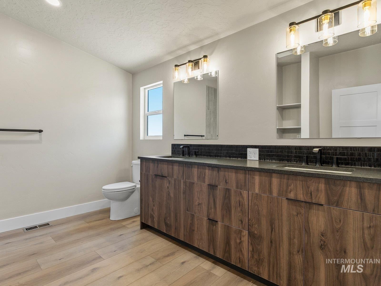 71 Wapiti Ct. Garden Valley, ID 83622