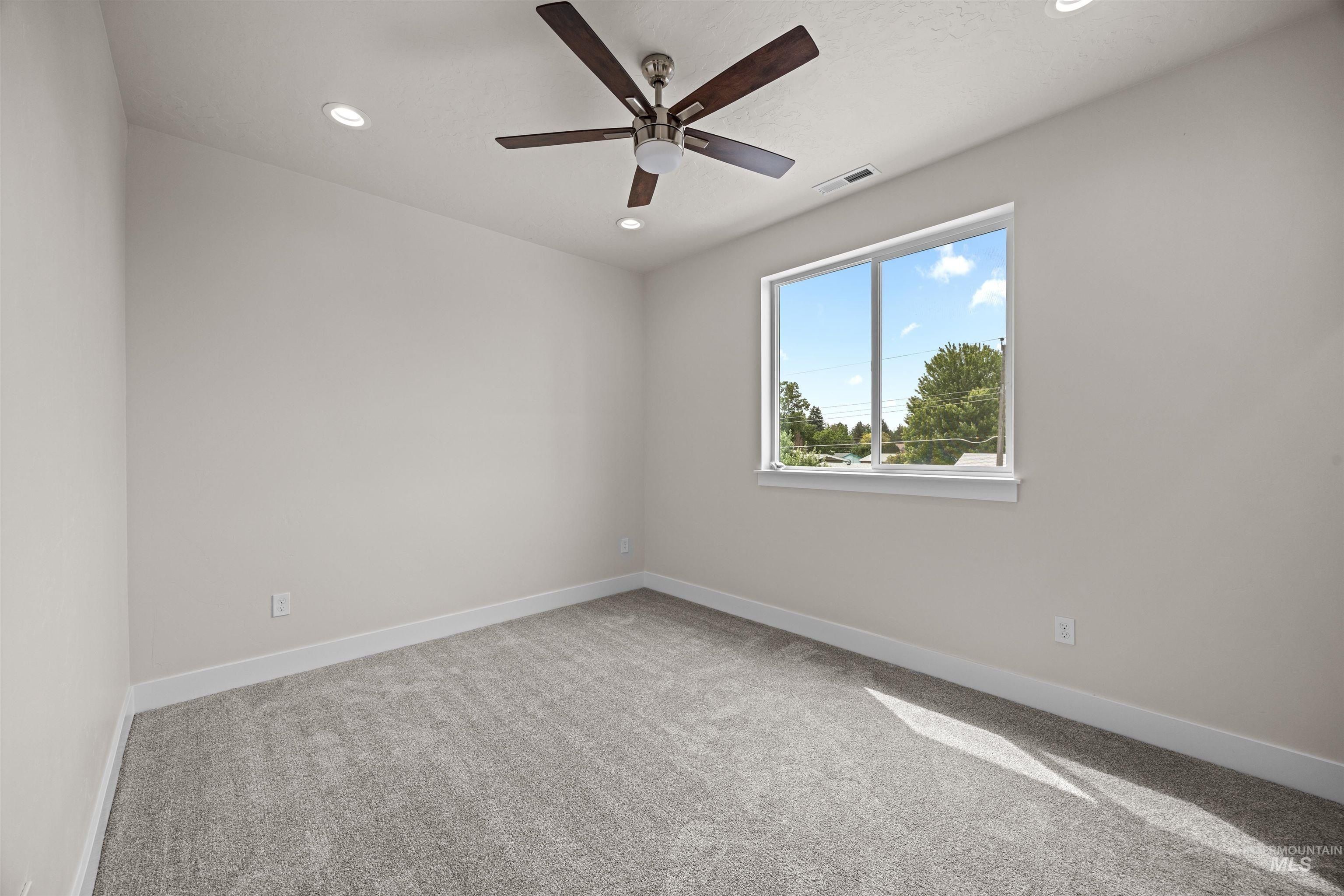 1420 N Cole Cottage Lane. Boise, ID 83704