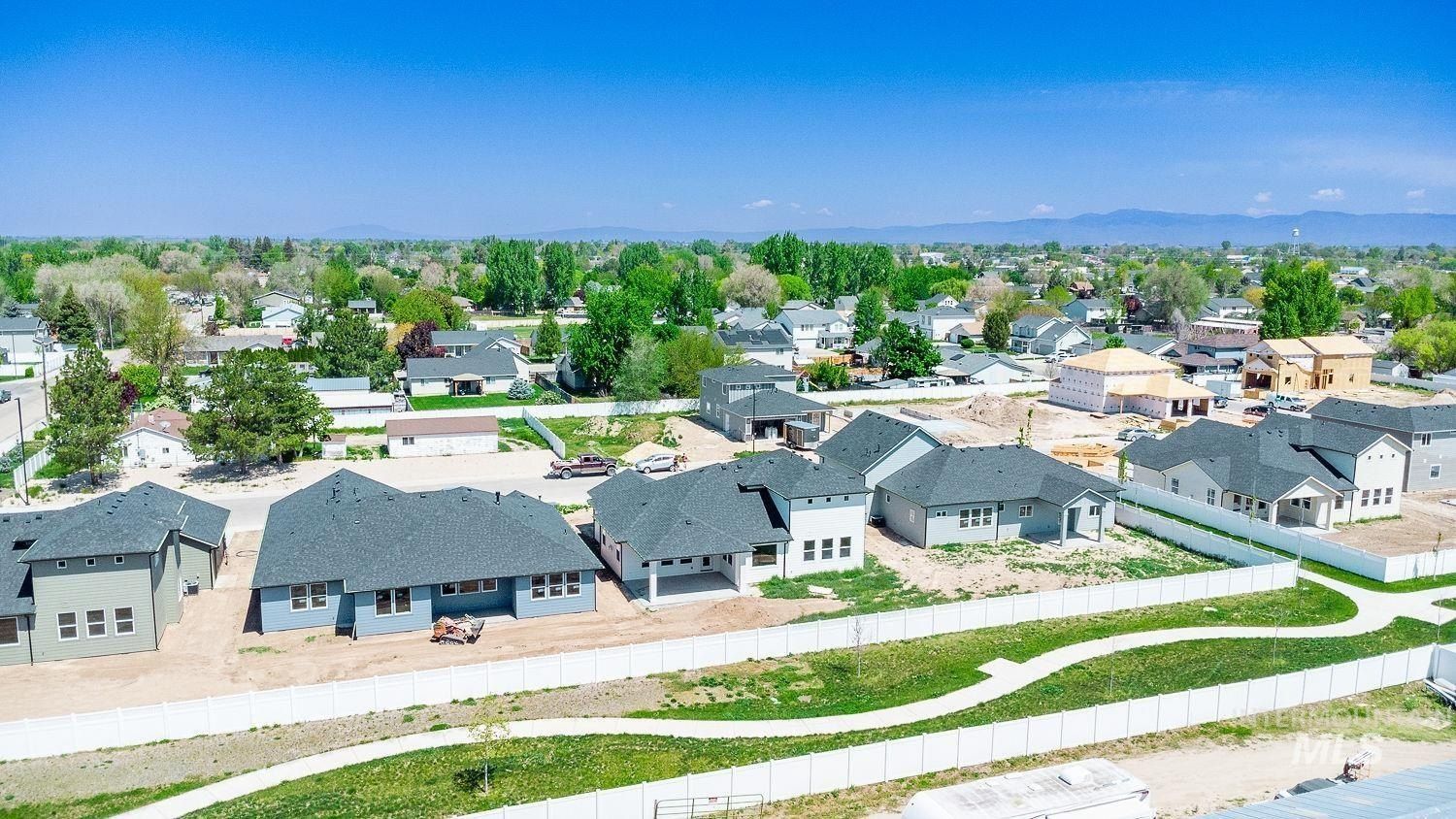 1129 W Recess Way. Kuna, ID 83634