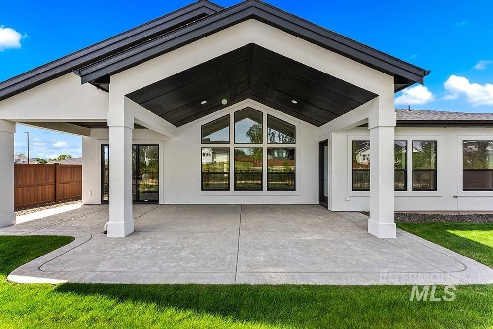 3394 W Retreat St Lot 276. Eagle, ID 83616
