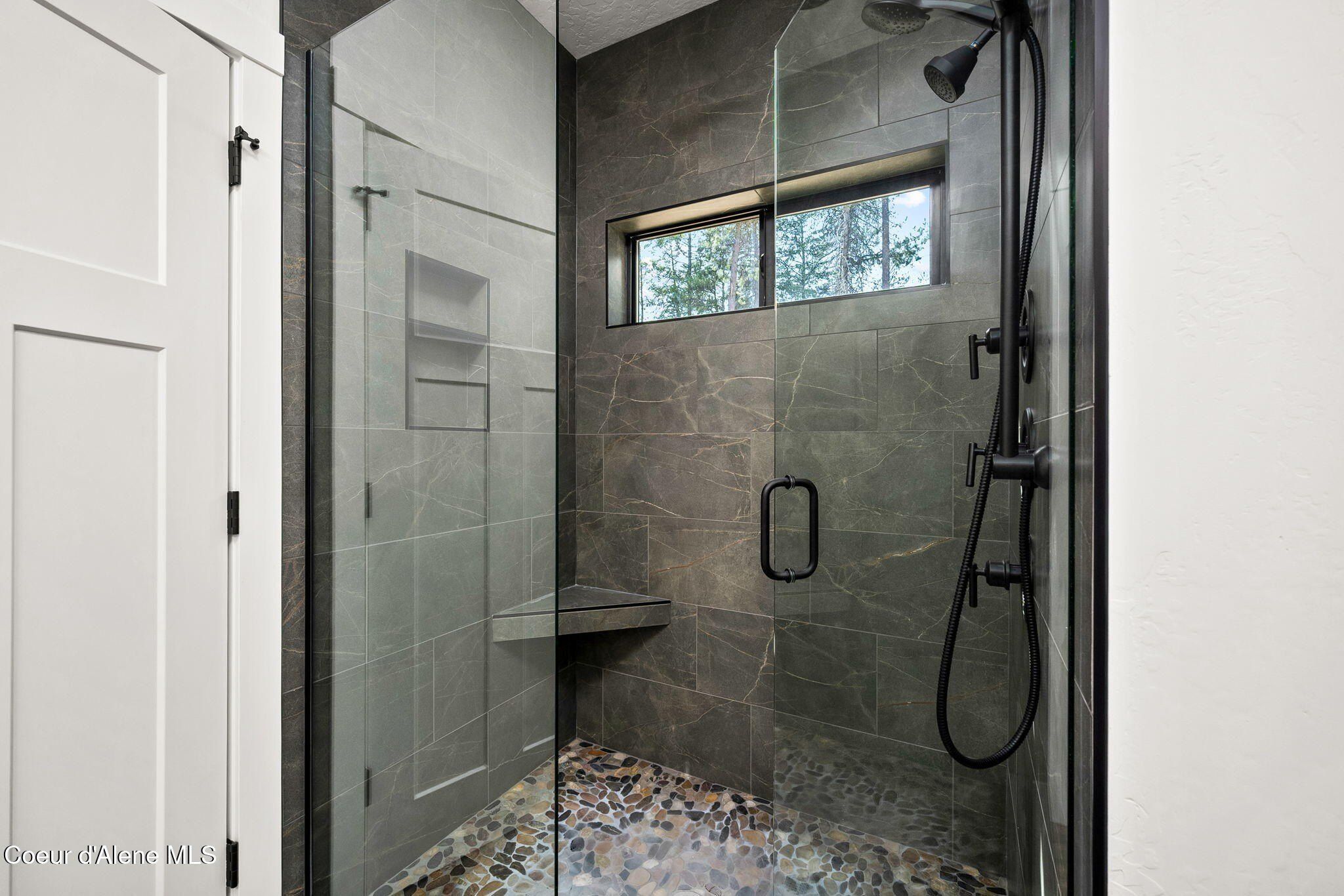 80 Carbonate Ln. Oldtown, ID 83822