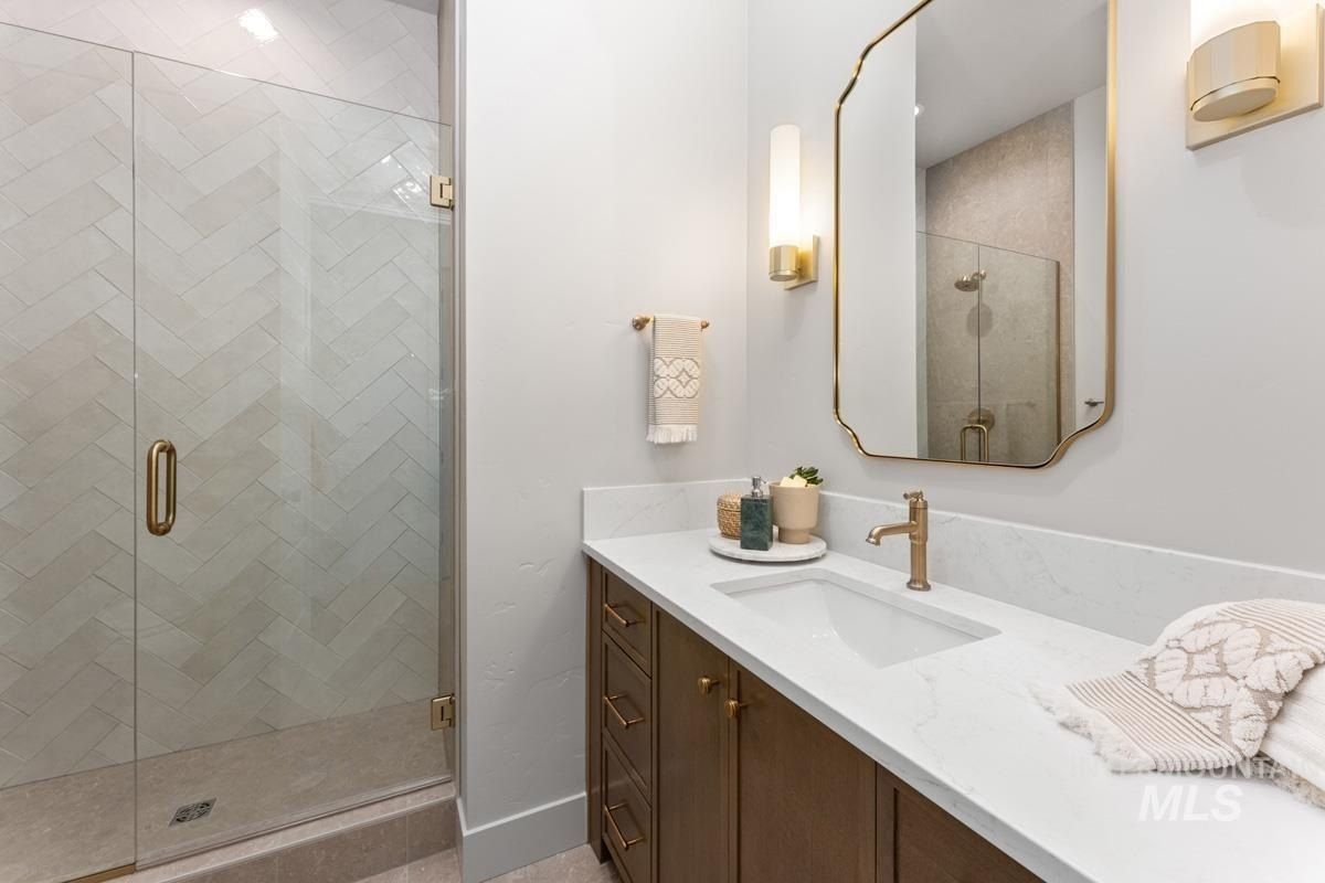 14088 N Hornbill Way. Boise, ID 83714