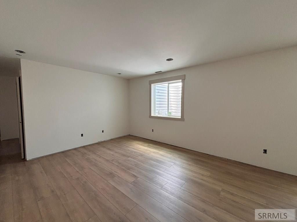32 N Currant Lane. Rigby, ID 83442
