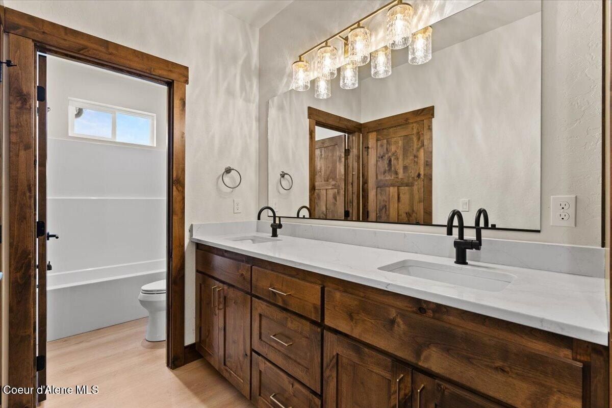 1971 E Yellow Pine Ave. Athol, ID 83801