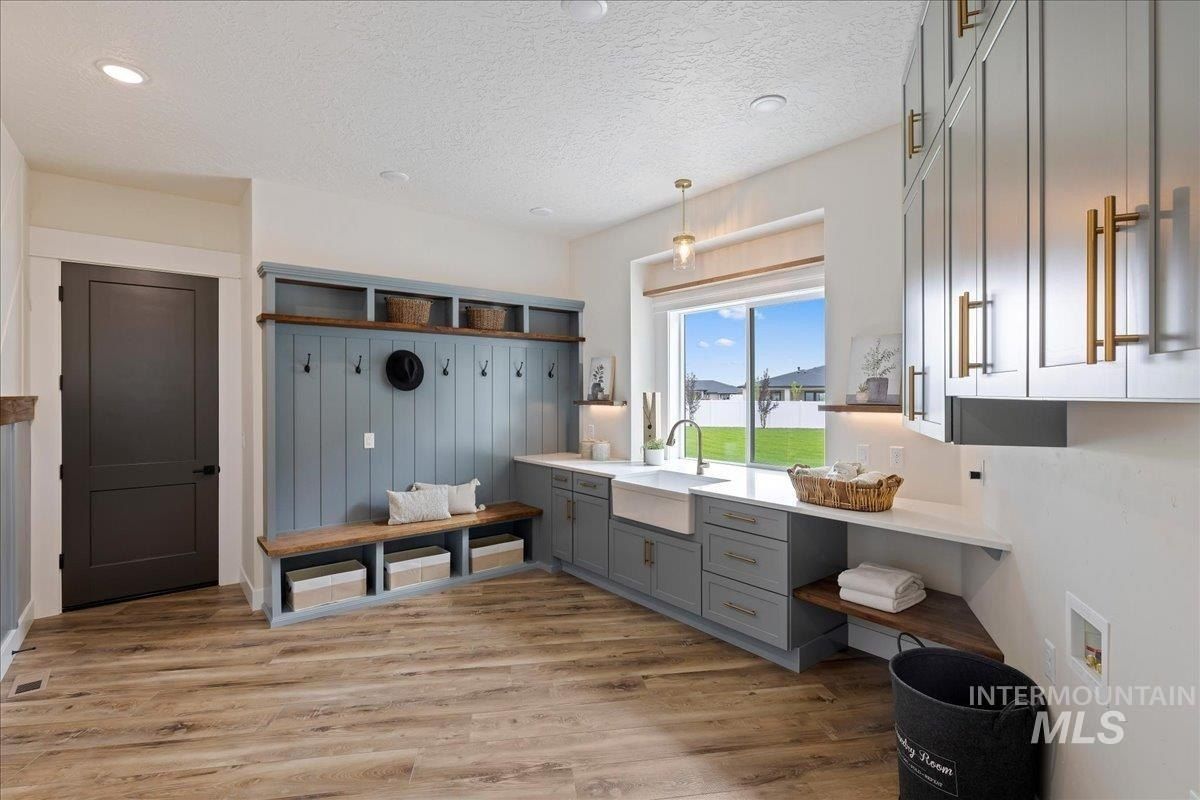 16876 Spring Meadow Dr. Caldwell, ID 83607