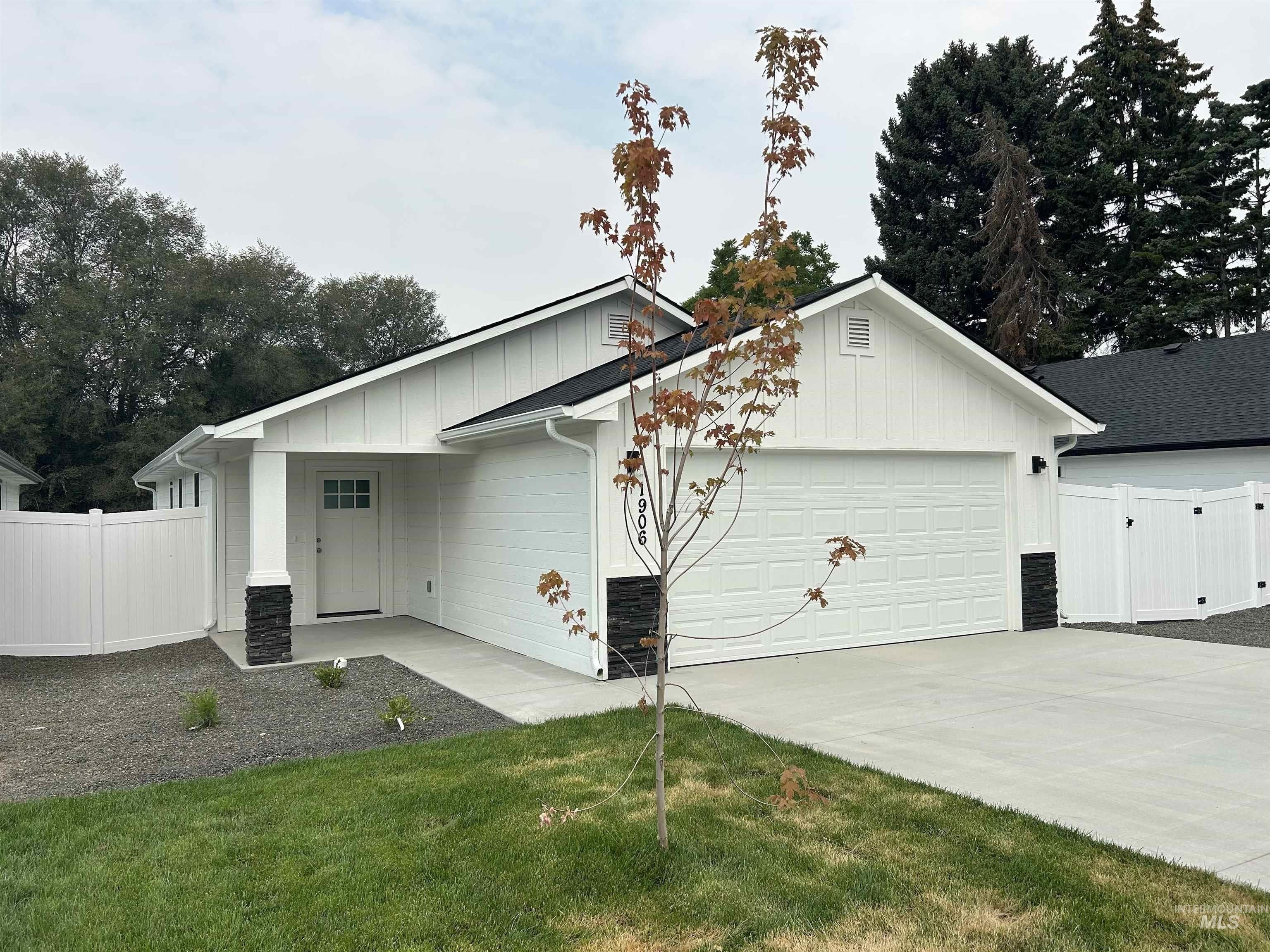 1911 Oregon Avenue. Caldwell, ID 83605