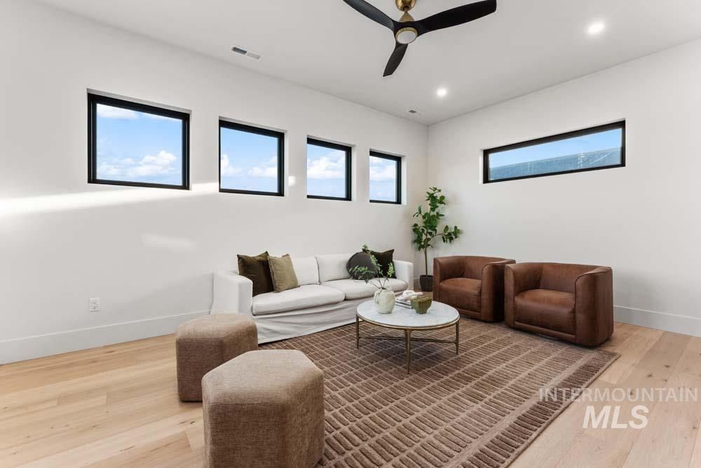 3750 E Barber Drive. Boise, ID 83716
