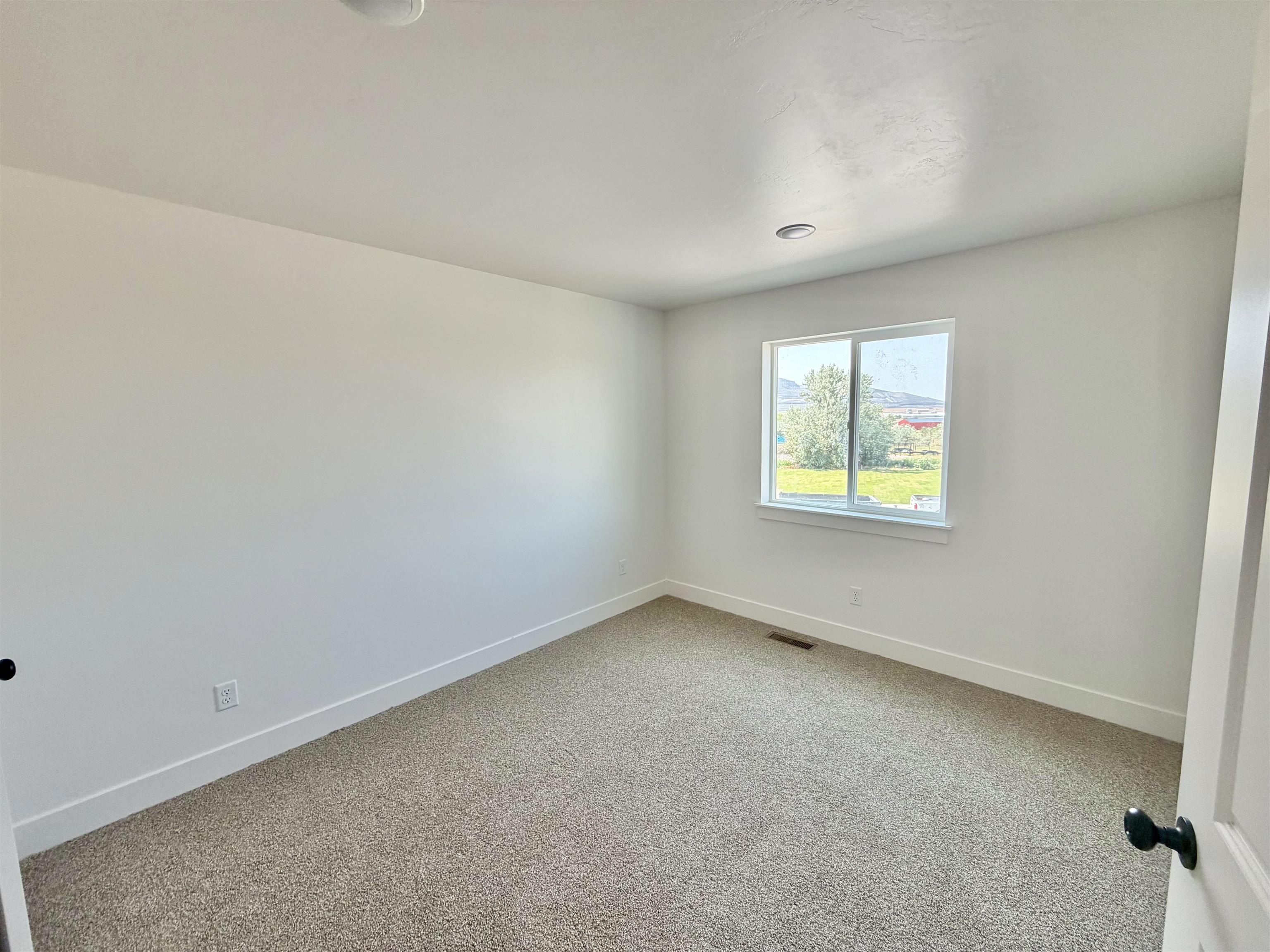 1890 Brynwood Ave. Chubbuck, ID 83202