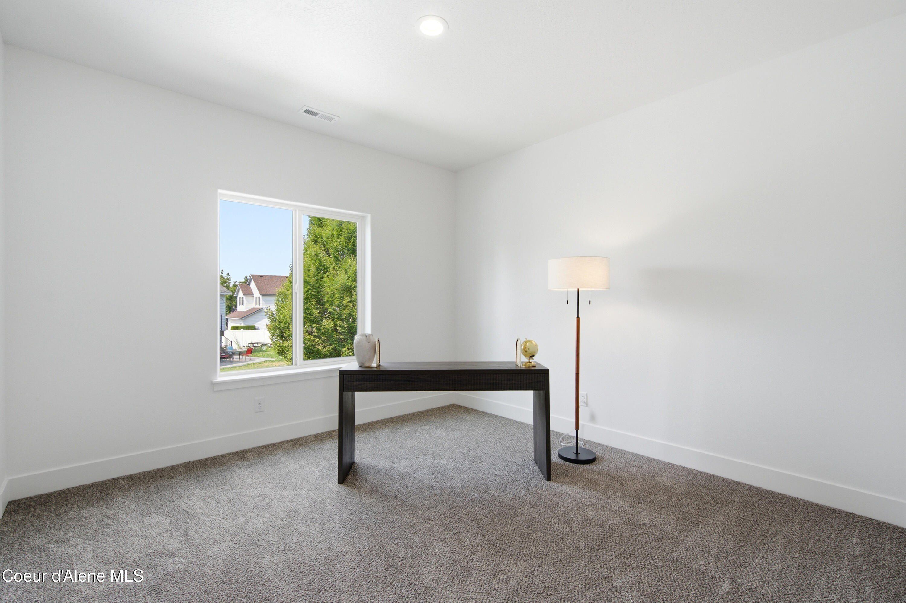 743 N Galbraith Lp. Post Falls, ID 83854