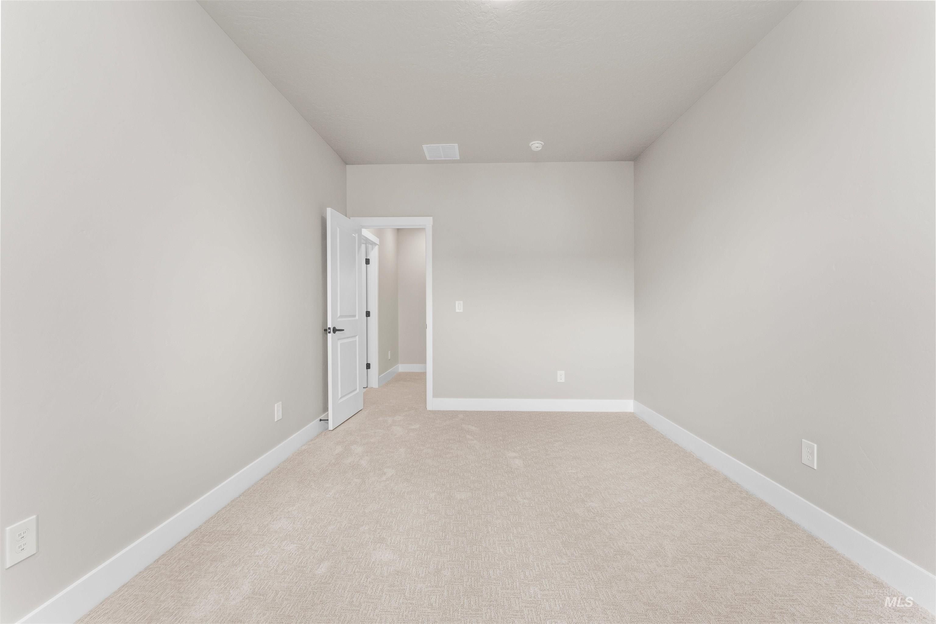 2877 W Jutland. Meridian, ID 83642