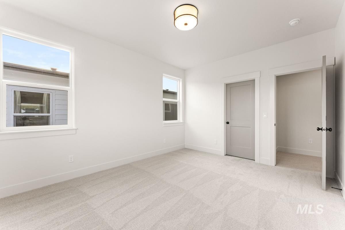 13338 N Spring Creek Way. Boise, ID 83714