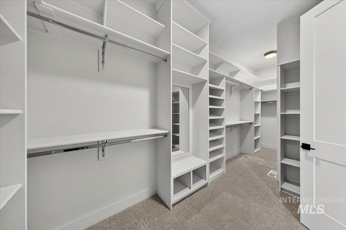 2368 N Annadale Pl. Eagle, ID 83616