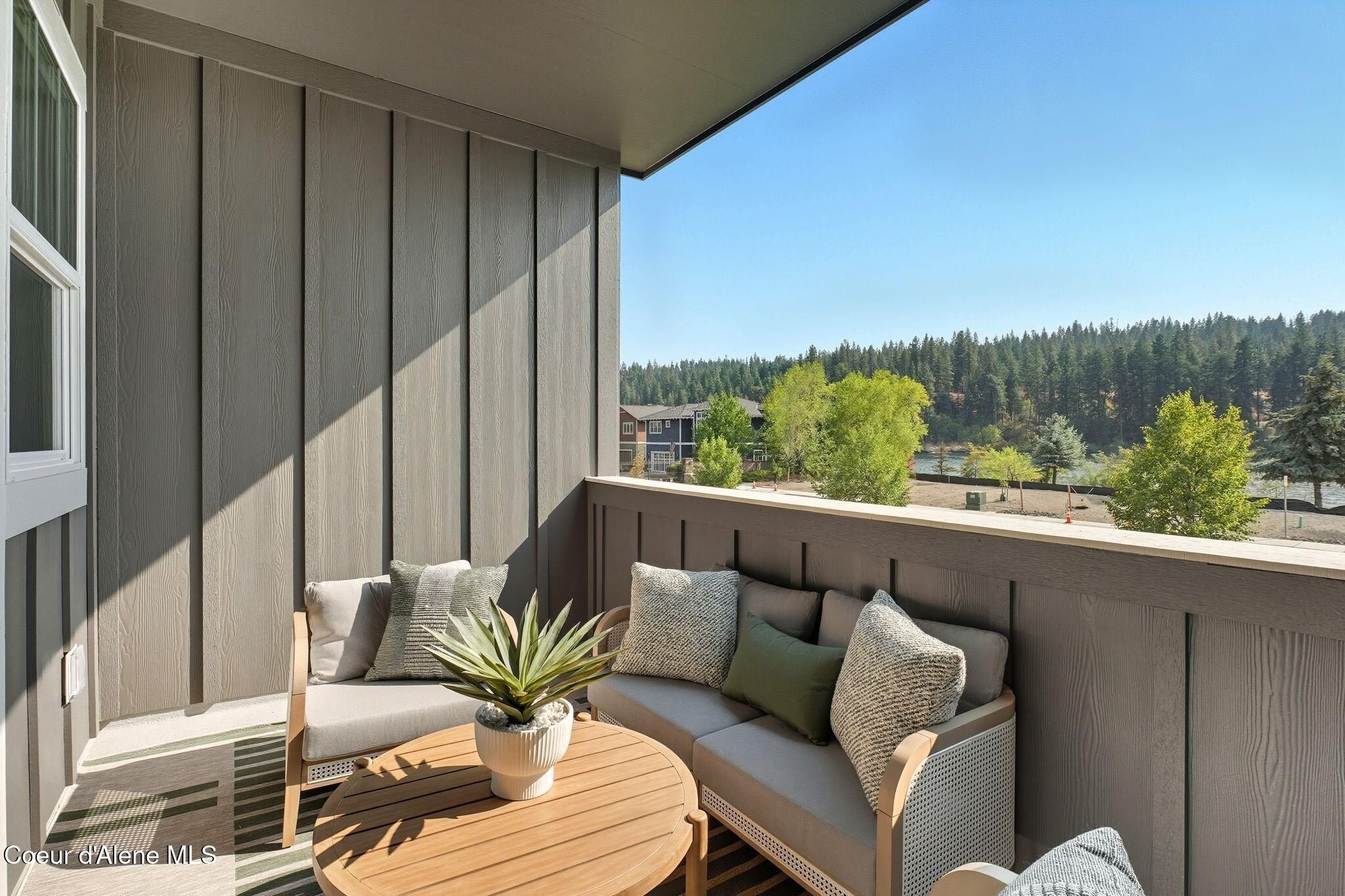 3276 N Grandmill Ln. Coeur D Alene, ID 83814