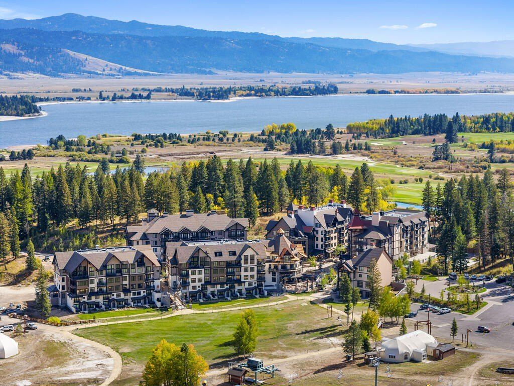 2073 W Mountain Road. Donnelly, ID 83615