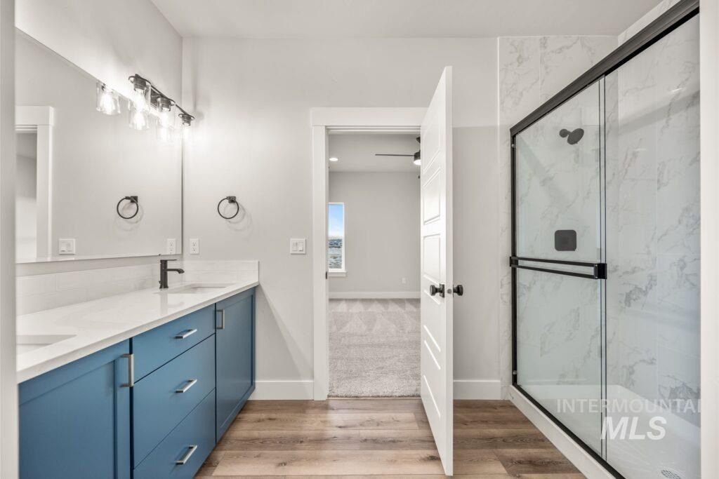 4725 Sw Moonlight Court. Mountain Home, ID 83647