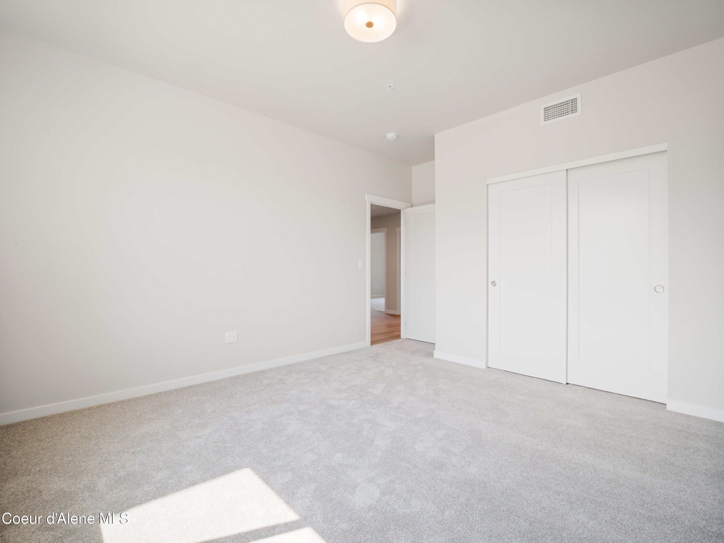 1223 E Millworx Loop. Post Falls, ID 83854