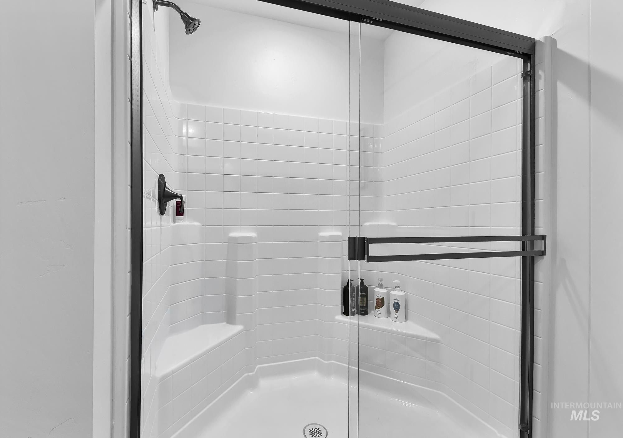 18227 N Rain Dance Way. Nampa, ID 83687