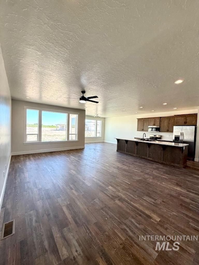 28623 Hurtz Lane. Parma, ID 83660