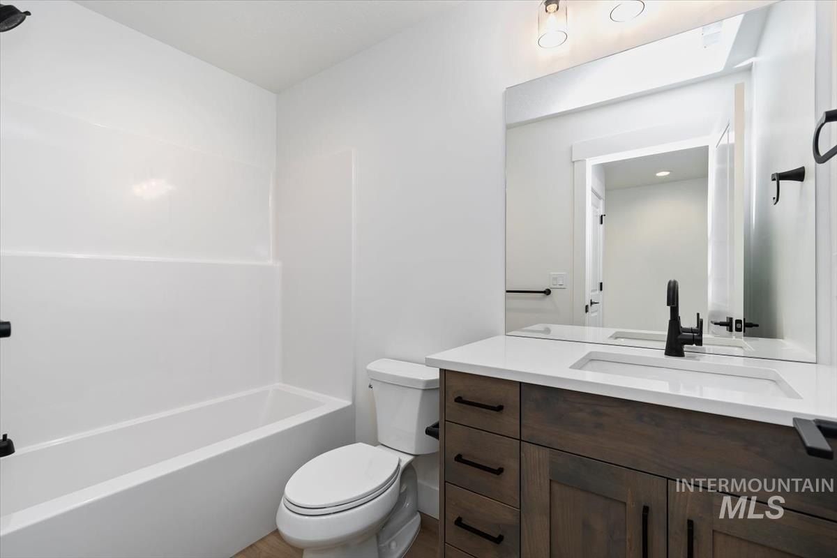 732 S Calhoun Ln. Star, ID 83669