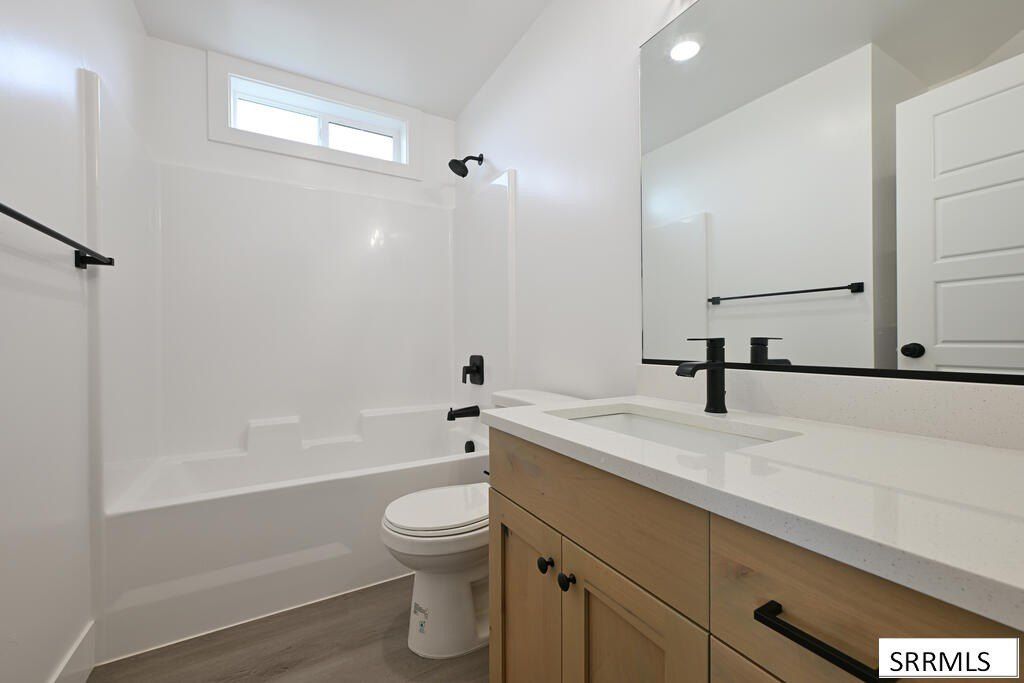 3065 Desert Sky Dr. Ammon, ID 83406