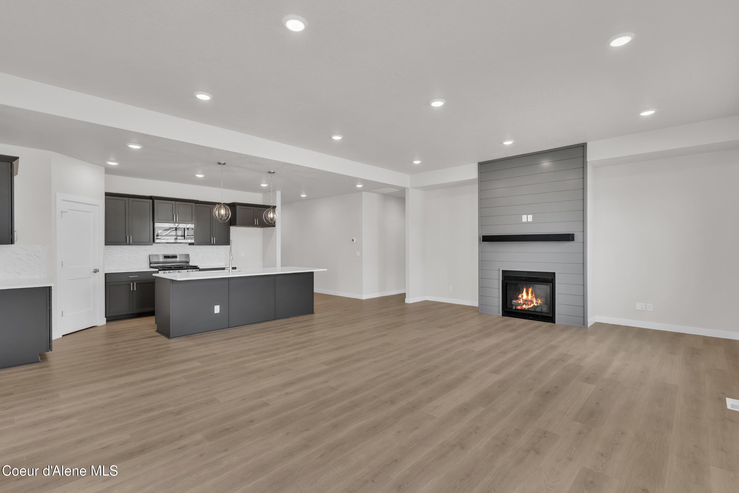6729 N Alecat St. Coeur D Alene, ID 83815
