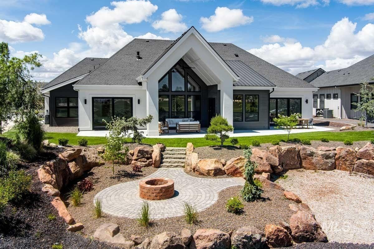 3426 Harvest Moon Way. Eagle, ID 83616