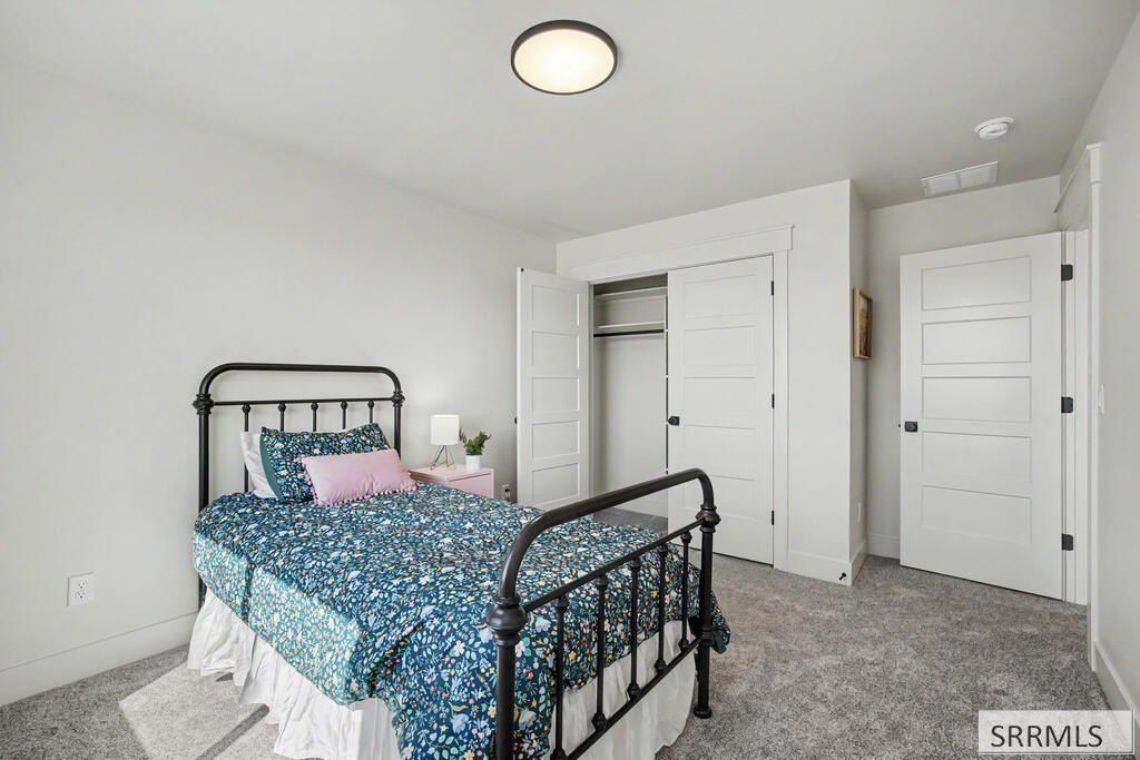 729 Curlew Drive. Ammon, ID 83406